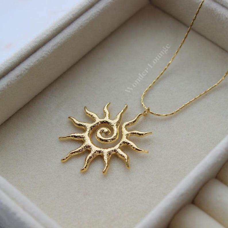 18K Gold Sunburst Necklace – Waterproof Sun Pendant for Women | Dainty Sun Ray Necklace | Gold-Plate | AmazPromo