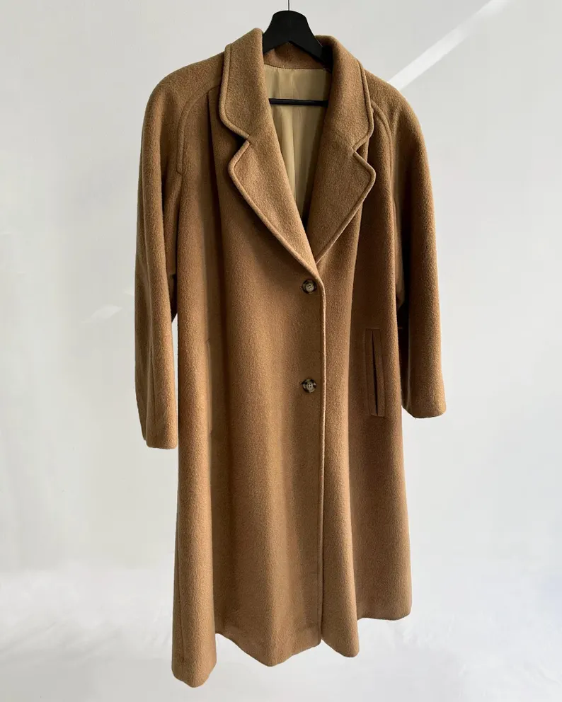 Vintage 1980s/90s Camel Wool & Mohair Coat – Oversized Trapeze Overcoat Made in Italy | AmazPromo