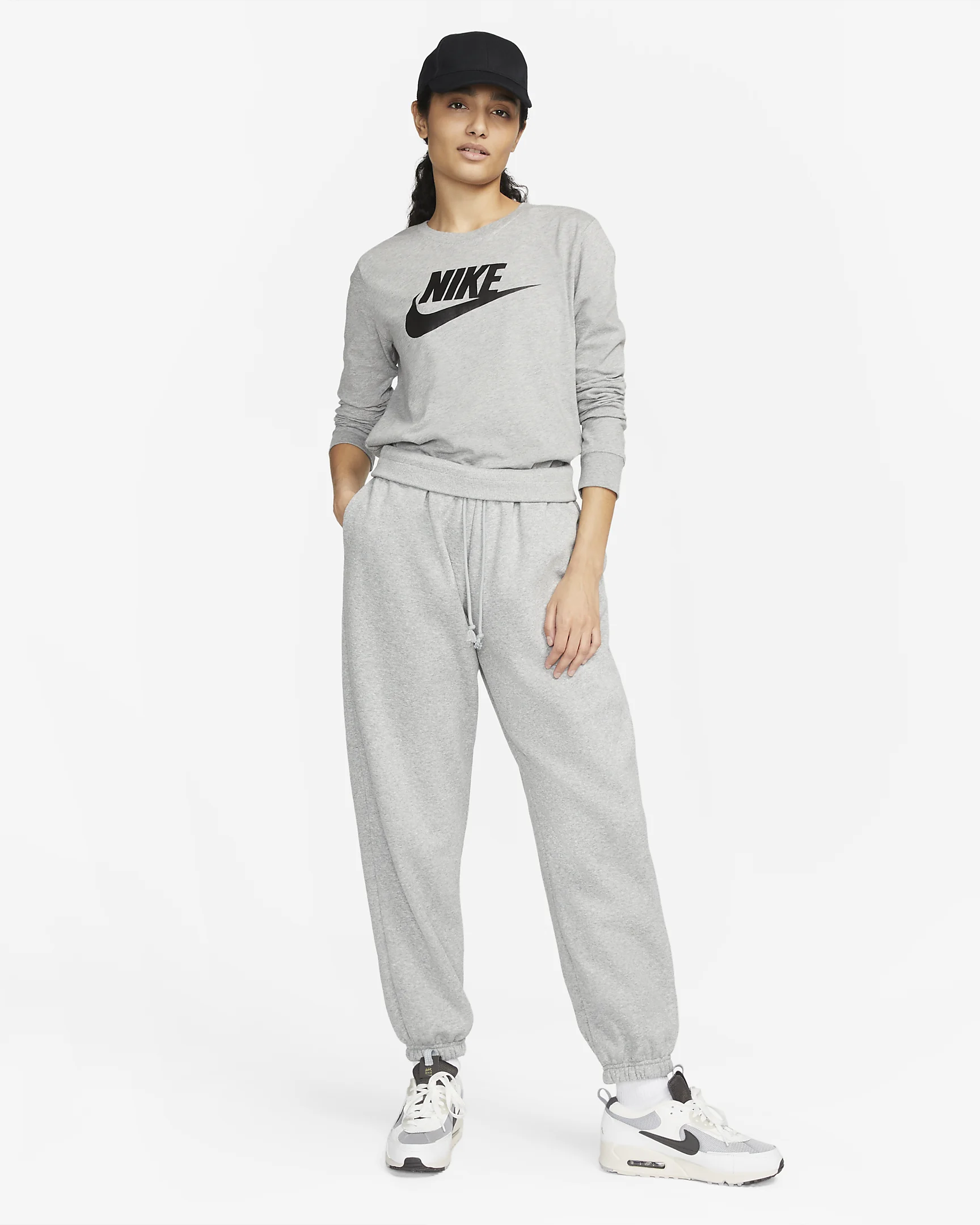 Nike Sportswear Essentials T-Shirt – Soft, Stylish & Everyday Comfort! | AmazPromo