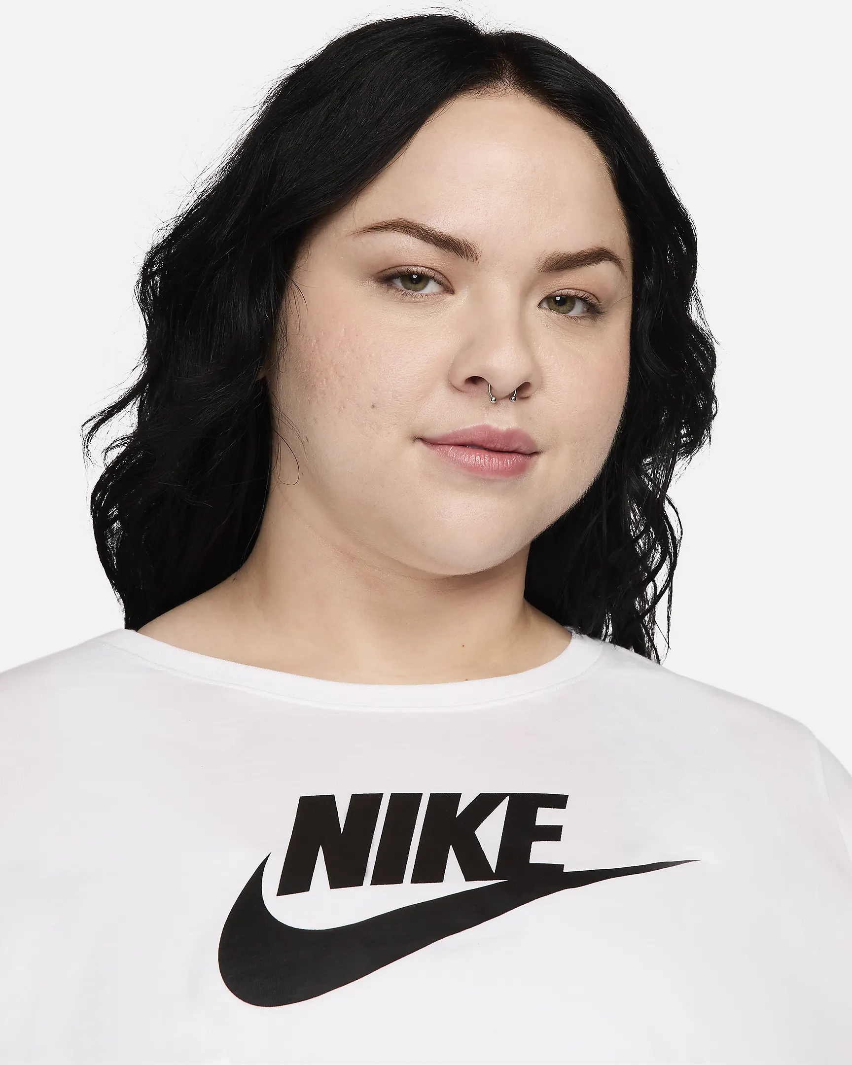 Nike Sportswear Essential Tee – Cropped, Comfy & Stylish! | AmazPromo