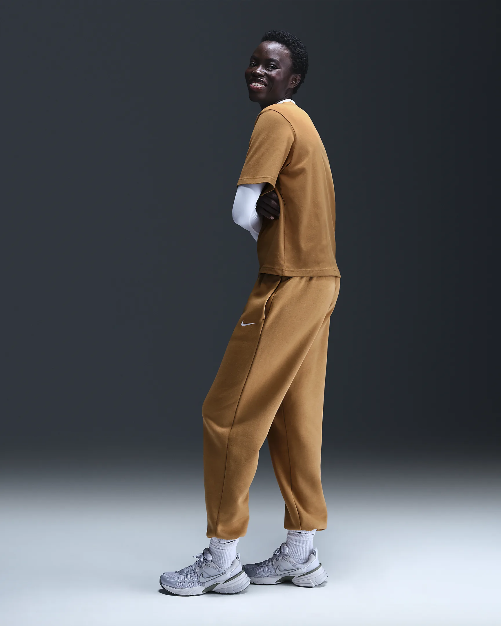 Nike Sportswear Essential Tee – Heavyweight Cotton for Premium Comfort! | AmazPromo