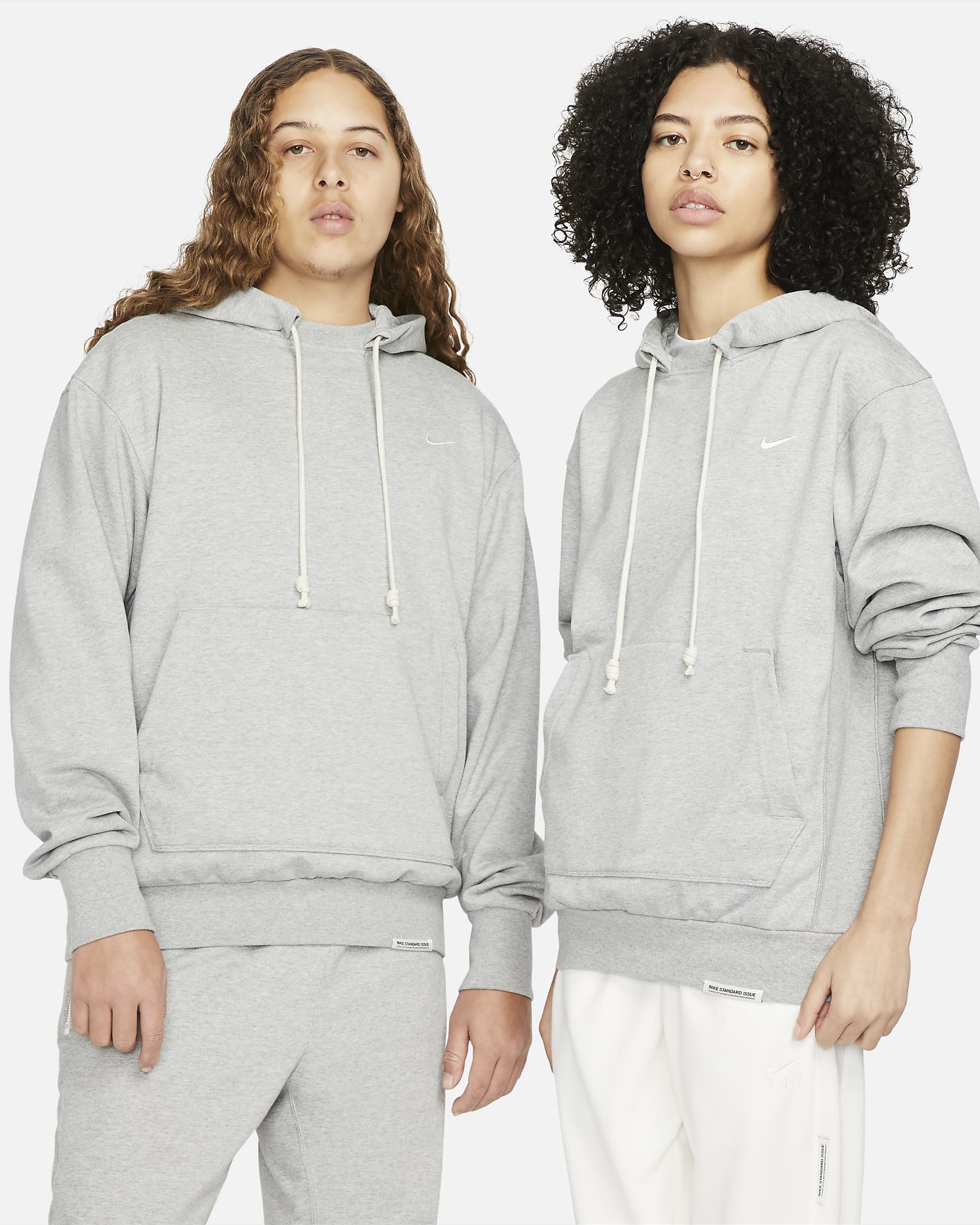 Nike Standard Issue Hoodie – Heavyweight, Sweat-Wicking & Ultra-Comfortable! extra image