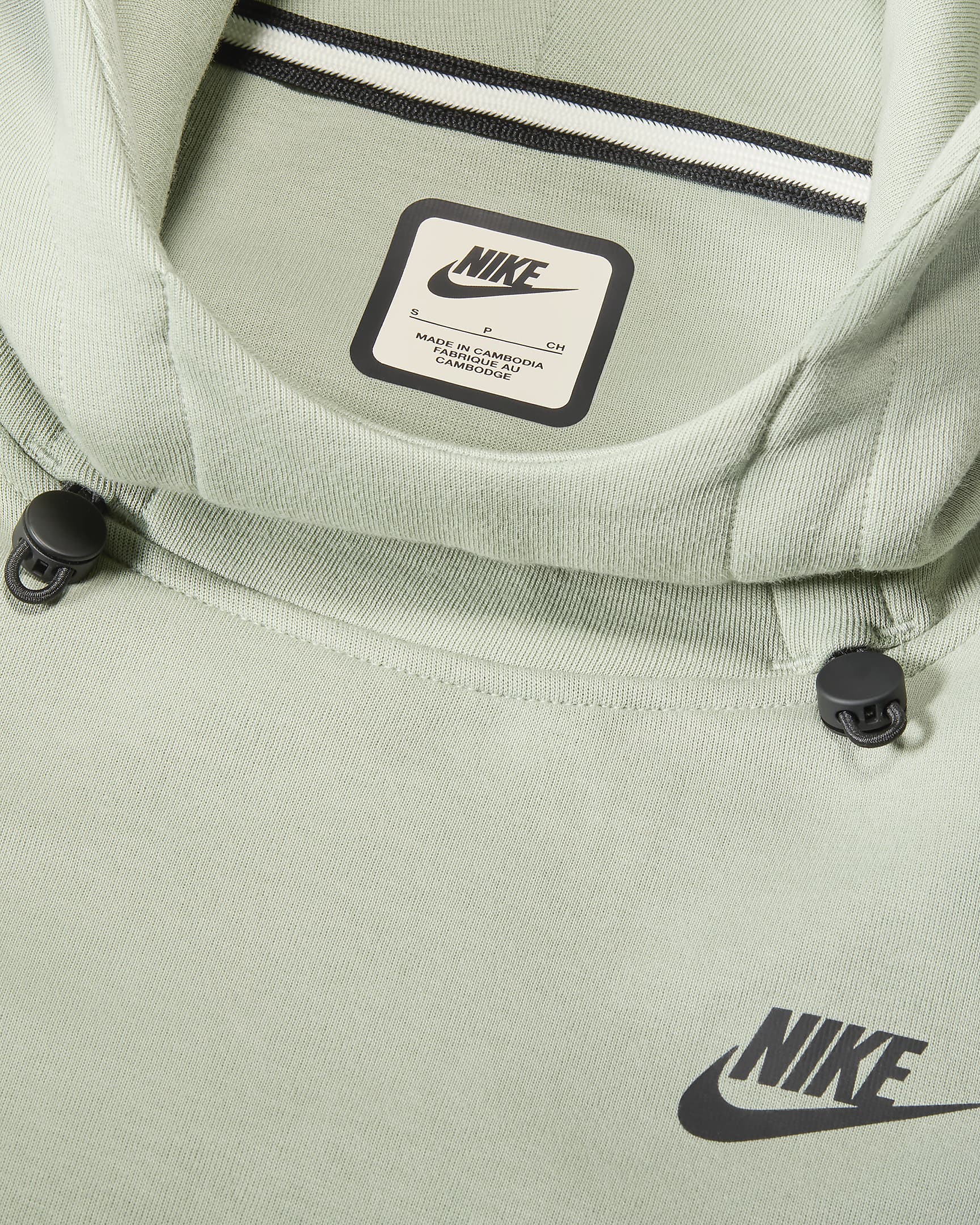 Nike Sportswear Tech Fleece Hoodie – Premium Warmth, Lightweight & Stylish! | AmazPromo