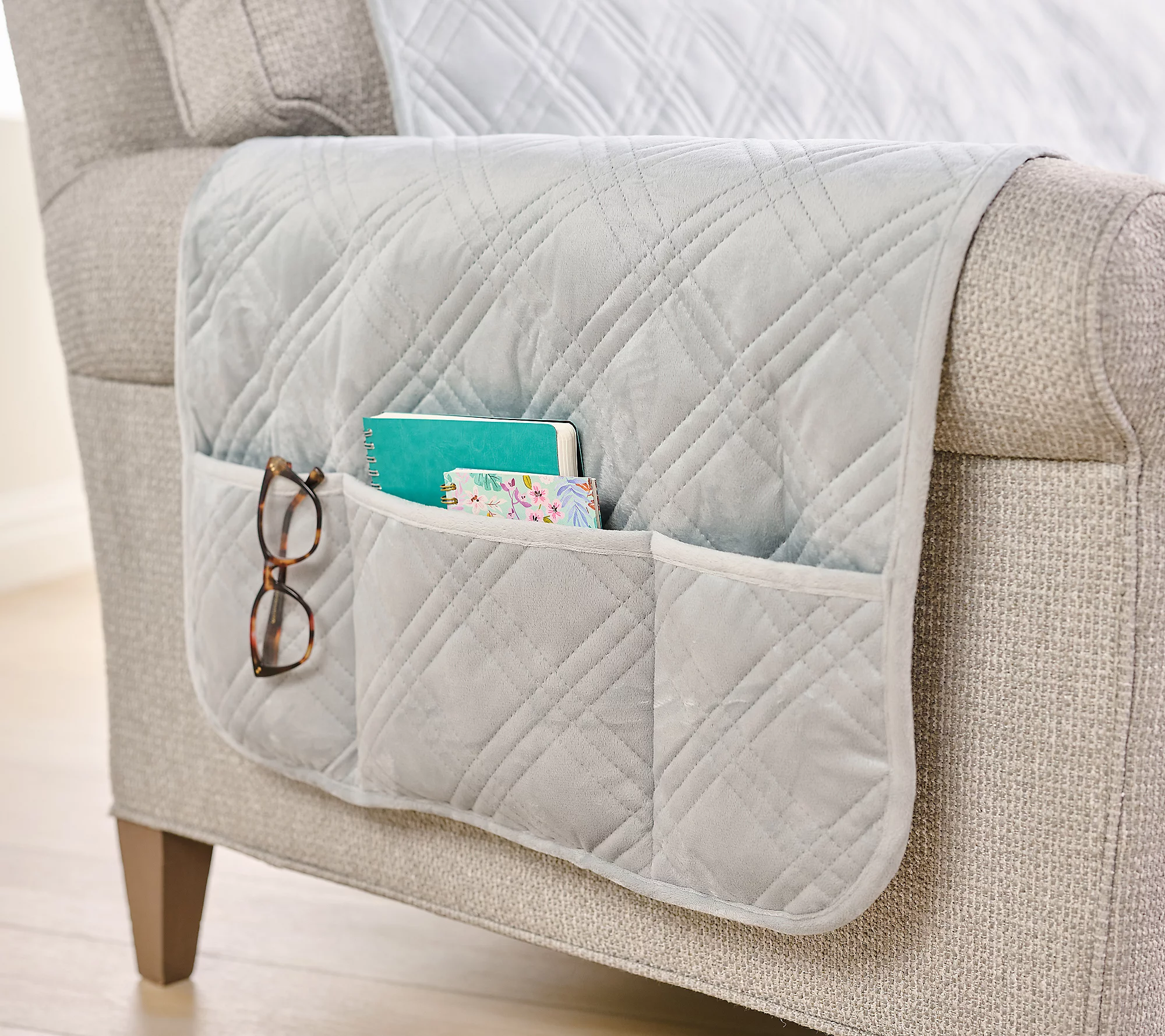 Home Reflections Micromink Sofa Cover – Soft, Stylish & Water-Repellent! | AmazPromo