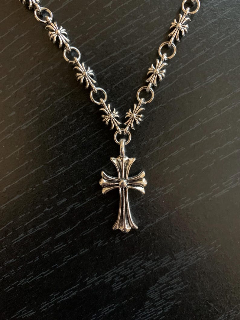 Gothic Grunge Cross Necklace – Chrome Y2K Vintage Silver Chain, Punk Rock Statement Jewelry | AmazPromo