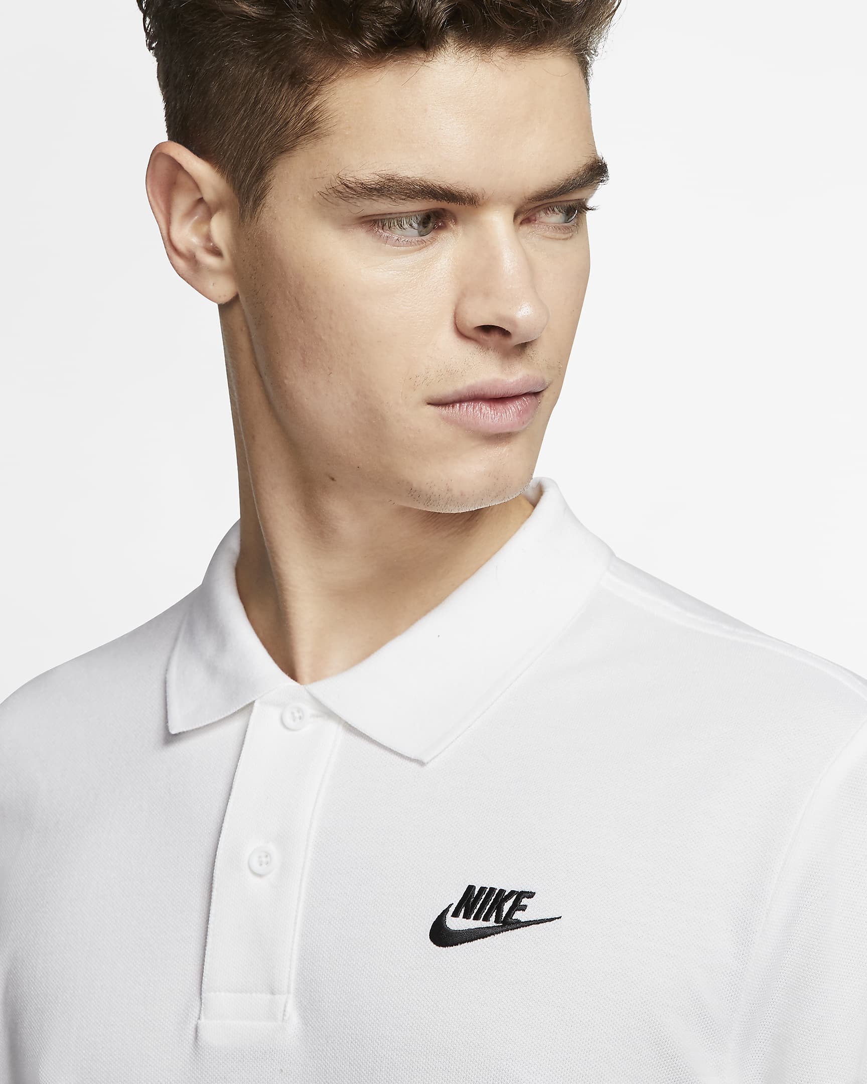 Nike Sportswear Polo – Classic Cotton Comfort & Modern Fit | AmazPromo