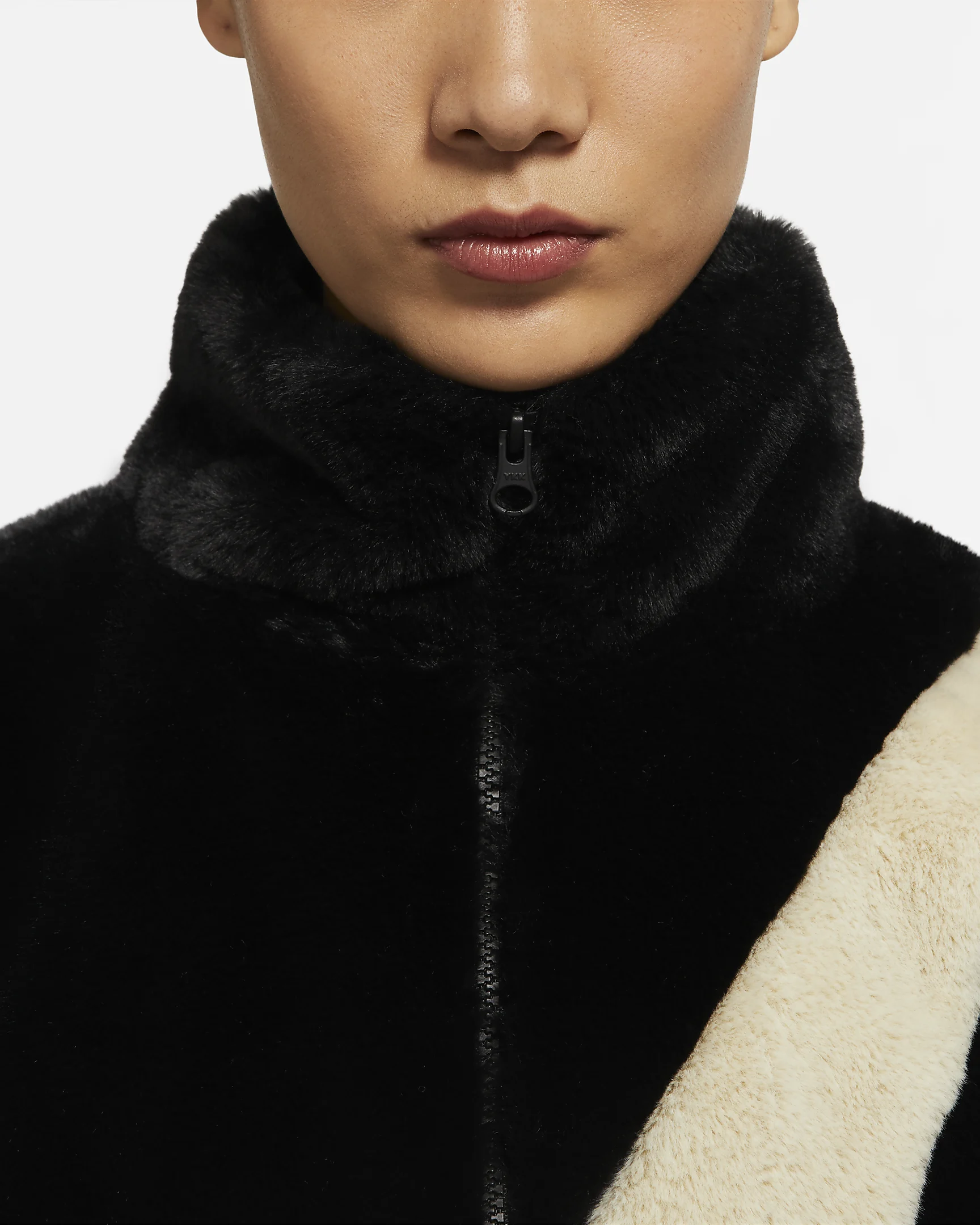 Nike Sportswear Faux Fur Oversized Jacket – Bold Style, Luxe Comfort & Secure Fit | AmazPromo