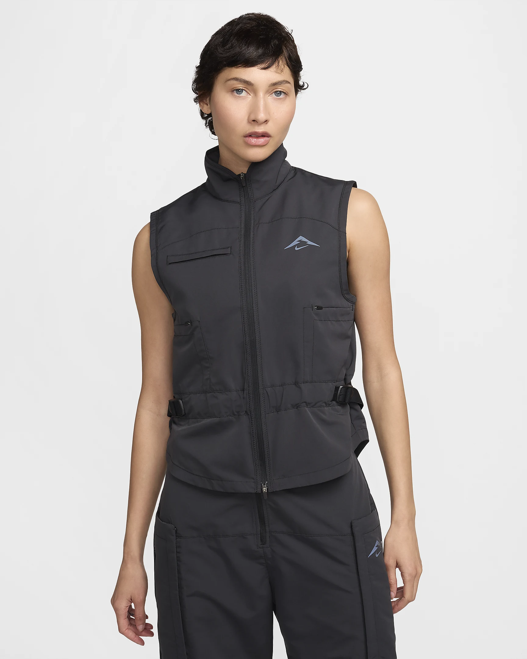 Nike Trail Water-Repellent Running Vest – Adjustable Fit with Zippered Pockets for Outdoor Adventure | AmazPromo
