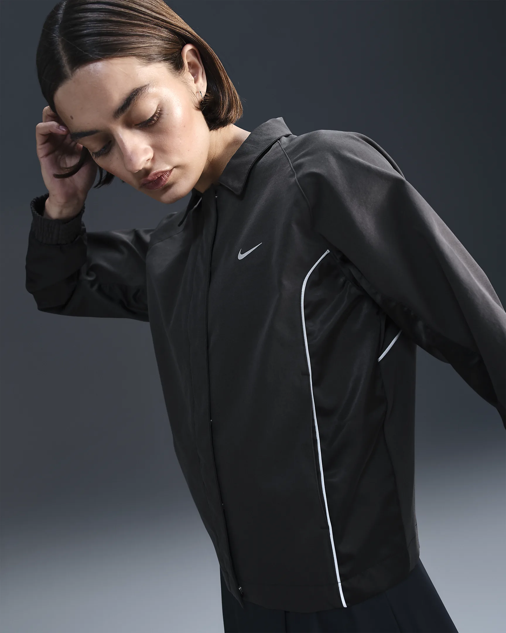 Nike Sportswear Twill Jacket – Water-Repellent with Oversized Fit & Reflective Details extra image