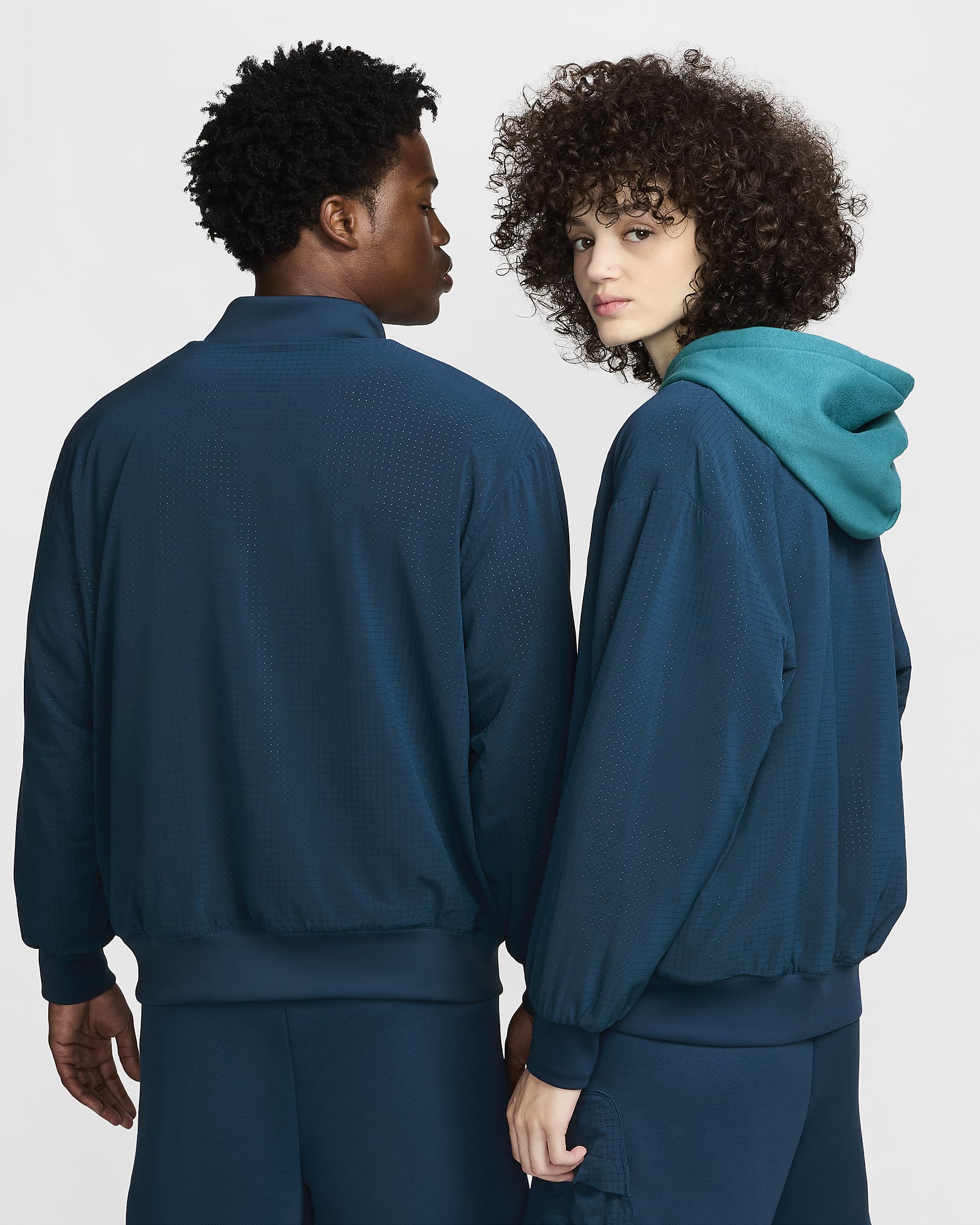 Nike Sabrina Ionescu Signature Reversible Jacket – Lightweight, Sweat-Wicking Bomber with Dri-FIT Te | AmazPromo