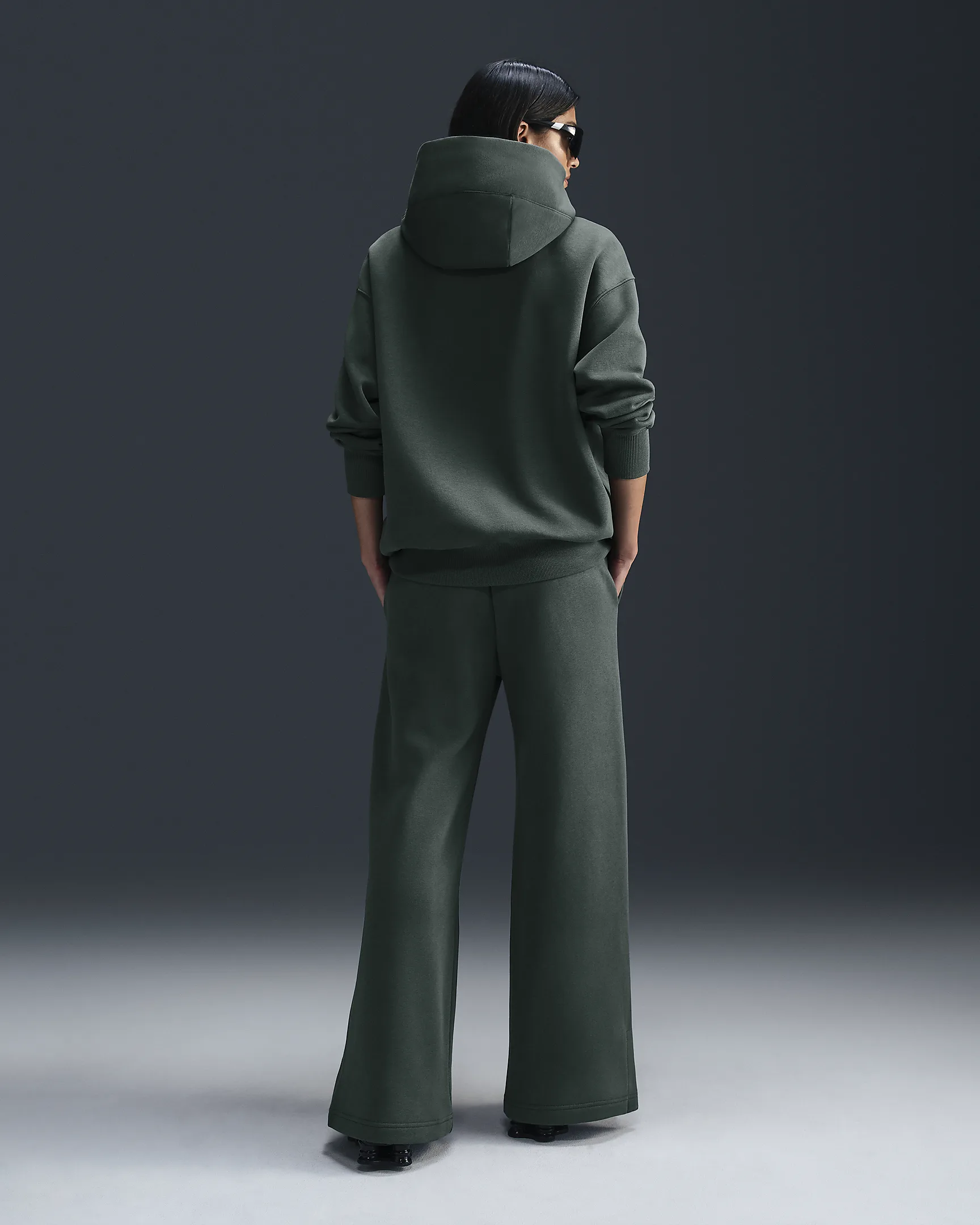 Nike Sabrina Ionescu Reversible Jacket – Lightweight Dri-FIT Bomber – Now $52.97 | AmazPromo