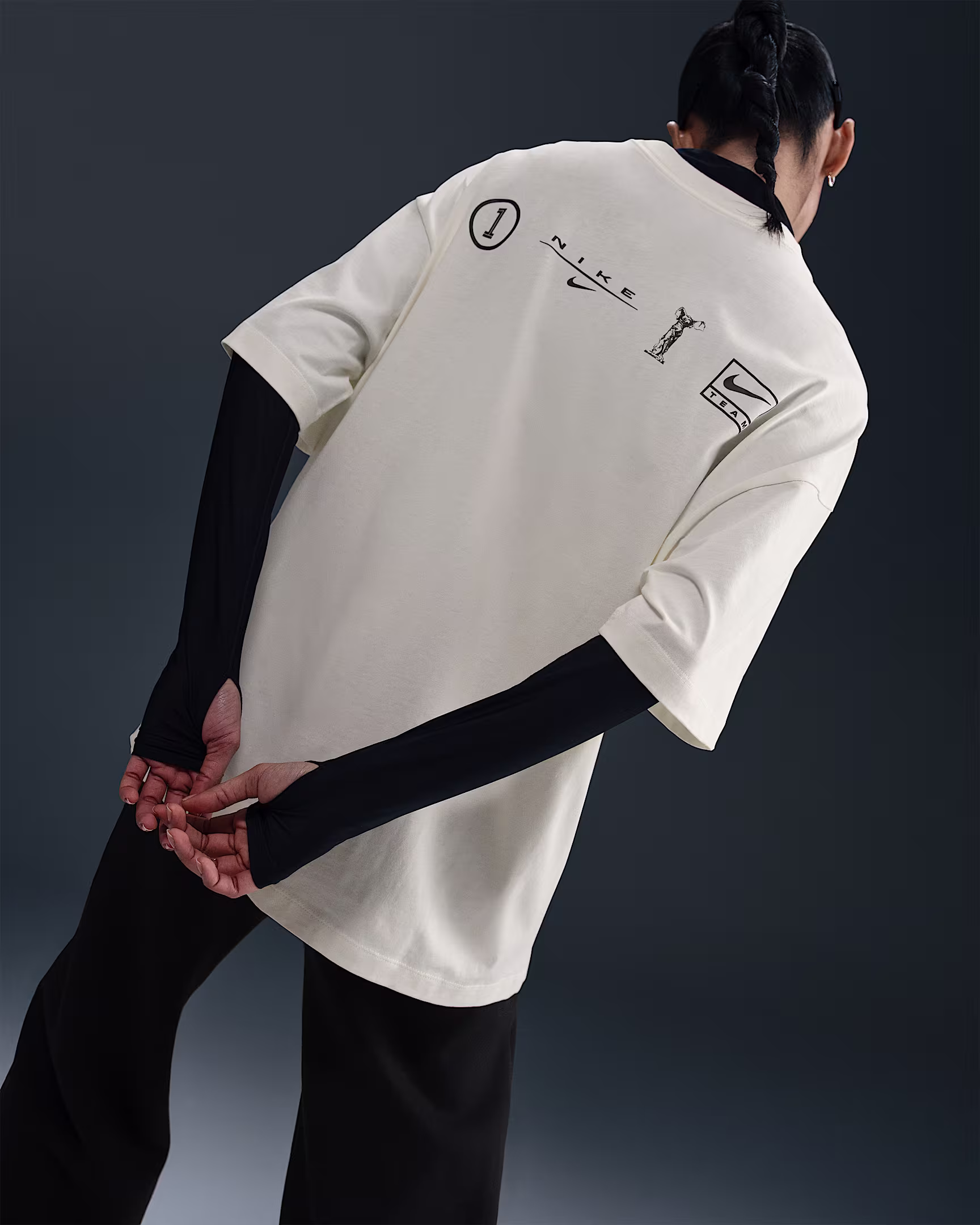 Nike Sportswear Women’s Oversized T-Shirt – Relaxed Fit Cotton Tee with Minimalist Swoosh Design extra image