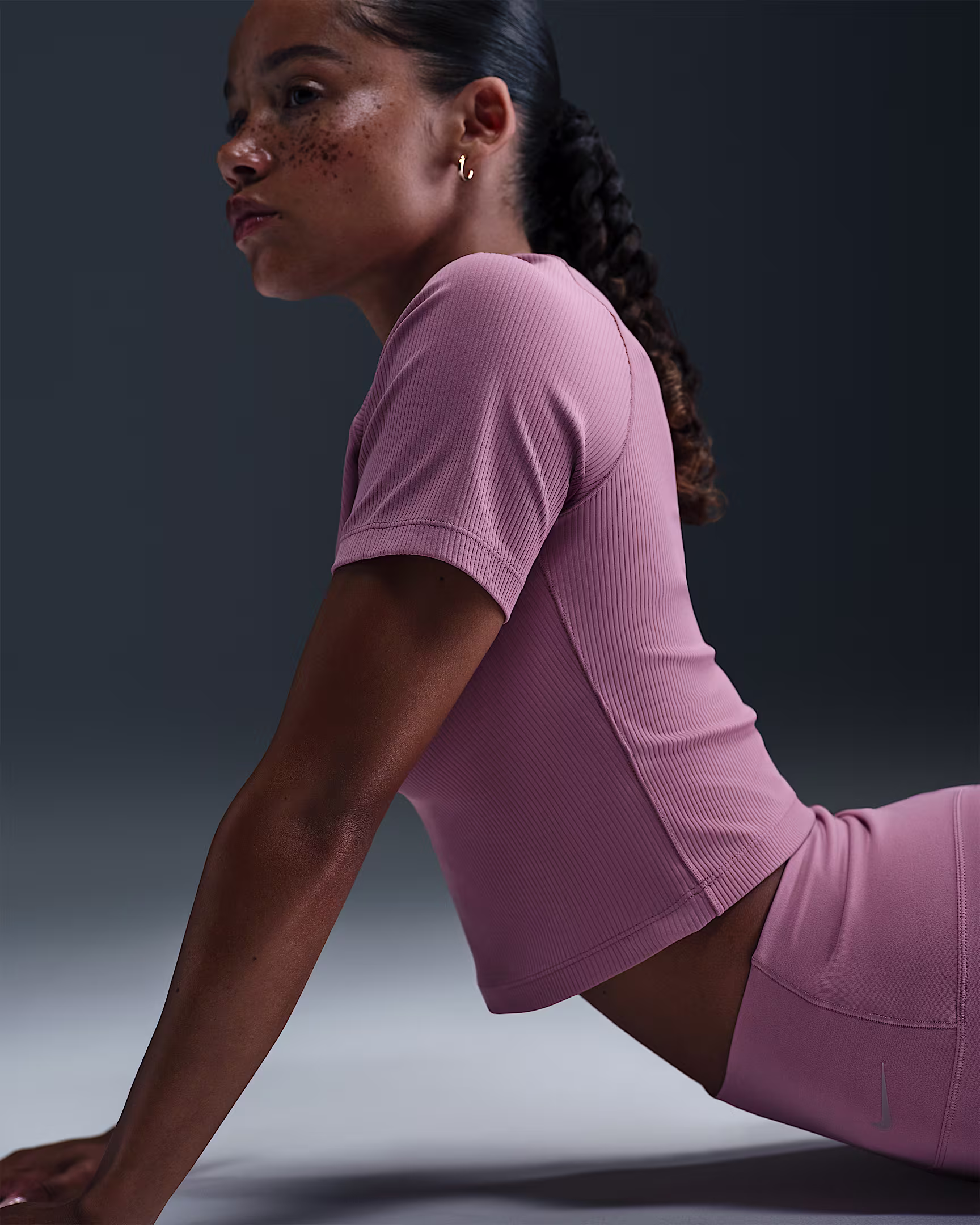 Nike Zenvy Rib Women’s Dri-FIT Short-Sleeve Top – Soft Ribbed Performance Tee for Yoga, Studio, & Al extra image