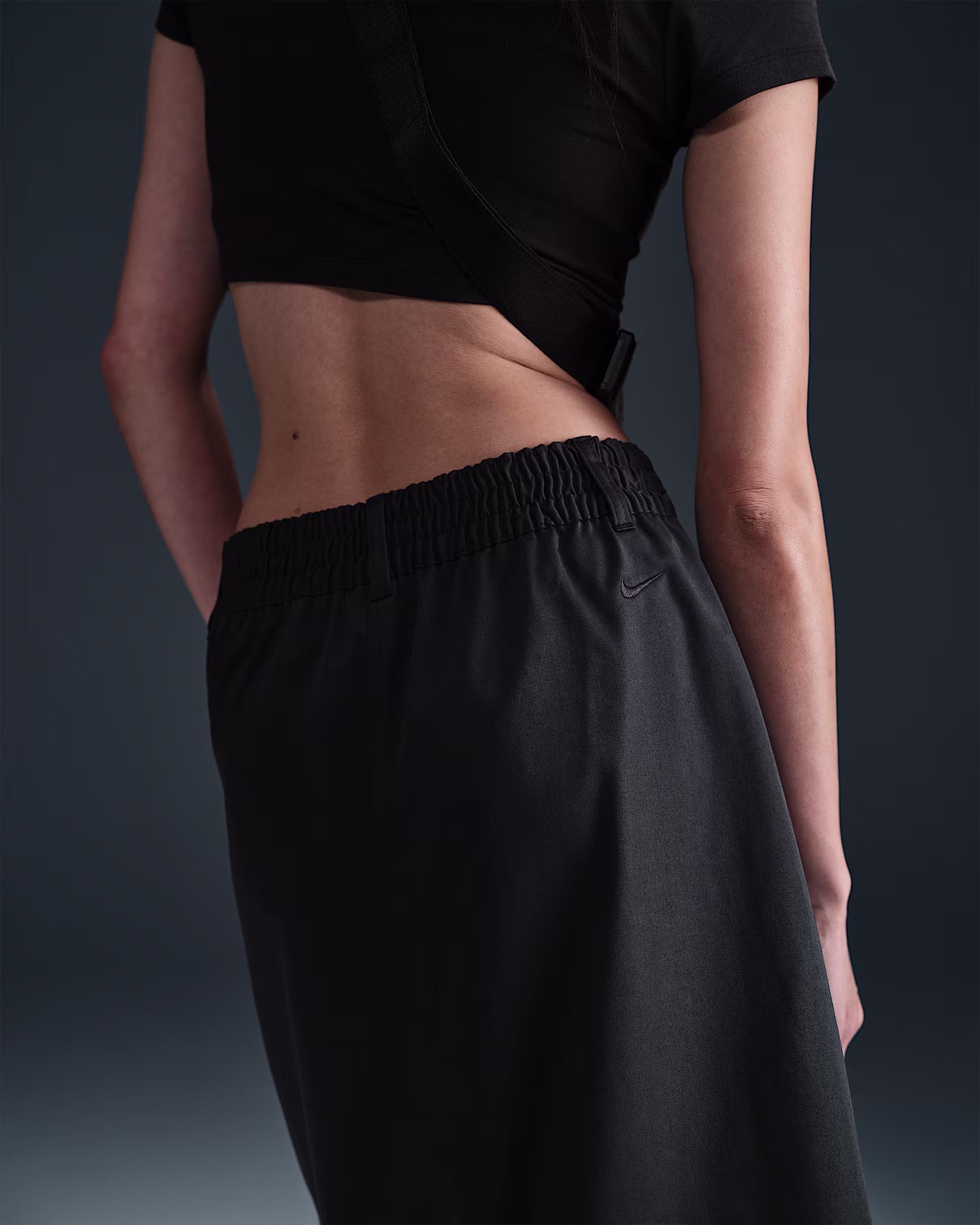 Nike Sportswear Women's Twill Skirt – High-Waisted Utility-Inspired Everyday Casual Skirt | AmazPromo