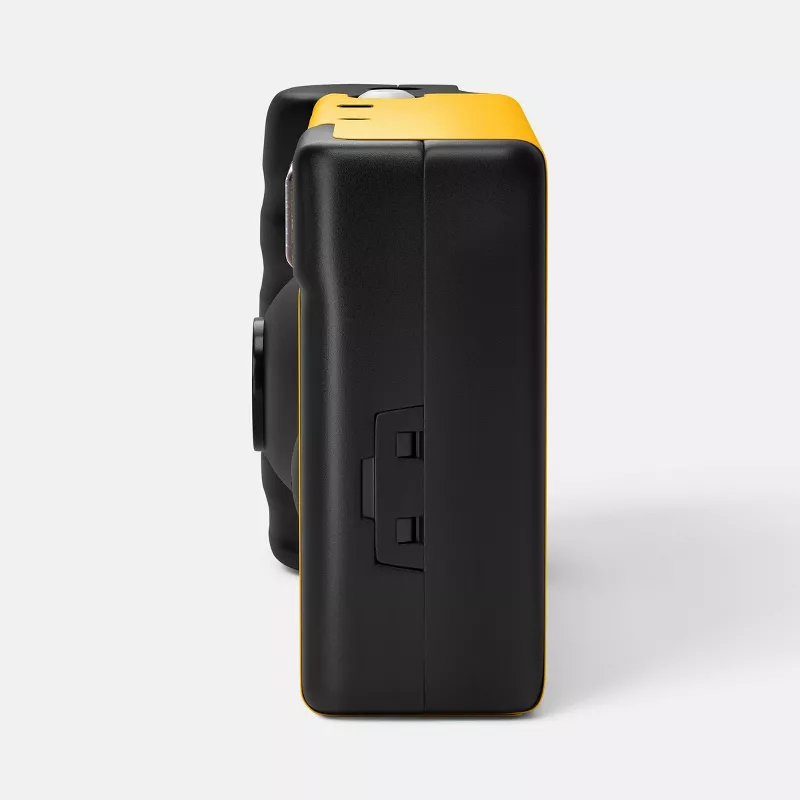 Heyday™ Game Day Disposable Camera with Built-In Flash – Retro 110 Film Format for Parties, Tailgate extra image