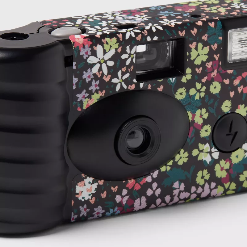 heyday™ Disposable Film Camera with Flash – 35mm 400 ISO, 27-Exposure Single-Use Camera for Travel | AmazPromo