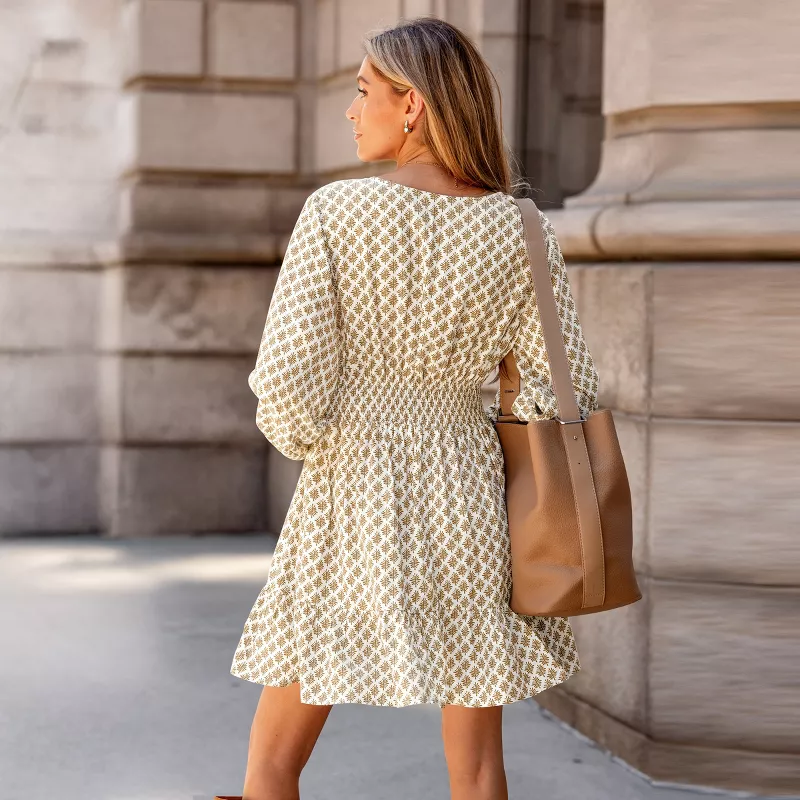 Cupshe Women’s Geometric Print Mini Dress – Elegant Long Sleeve A-Line V-Neck | AmazPromo